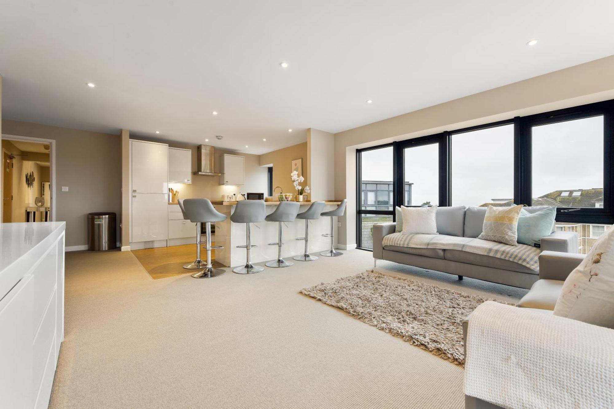 Westcliff Penthouse With Sea Views And Balcony Apartment Bournemouth Exterior photo